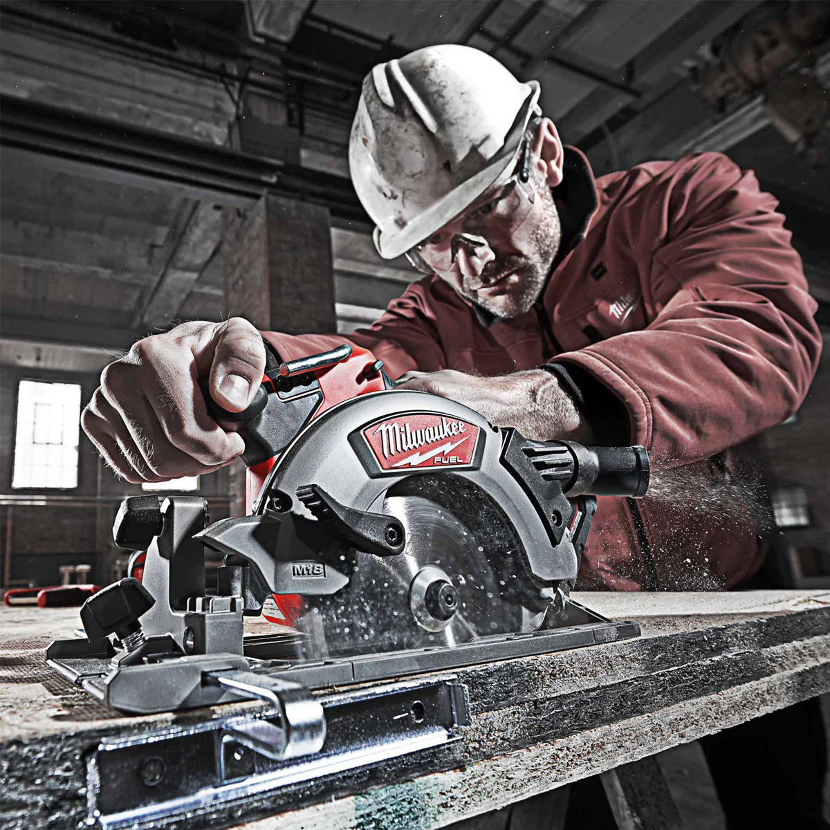Milwaukee 18V Multi Tool + Circular Saw With 2 x 5.0Ah Batteries & Charger In Bag T4TKIT-162 - MonkeyTools