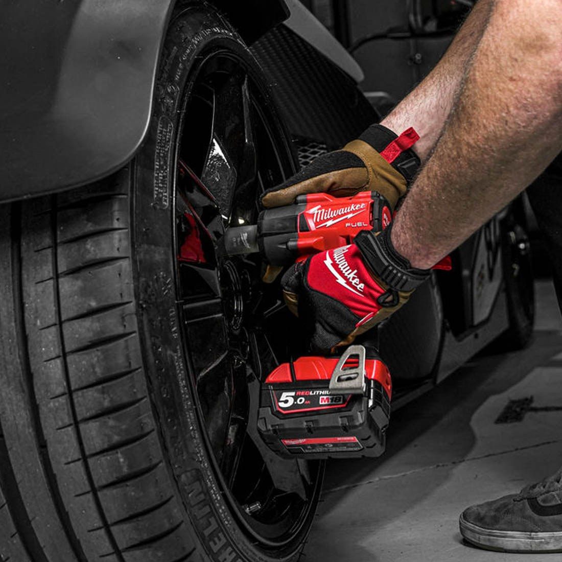 Milwaukee M18FMTIW2F12-502X 18V Fuel Brushless 1/2" Mid-Torque Impact Wrench with 2 x 5.0Ah Batteries Charger & Case 4933478451 - MonkeyTools