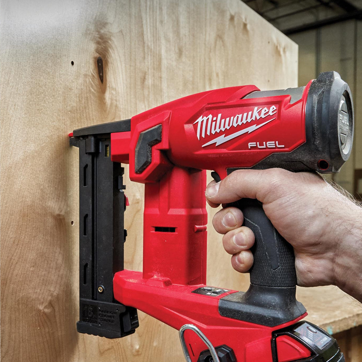 Milwaukee M18FNCS18GS-0X 18V Fuel First Fix Narrow Crown Stapler Body in Case 4933471942 - MonkeyTools