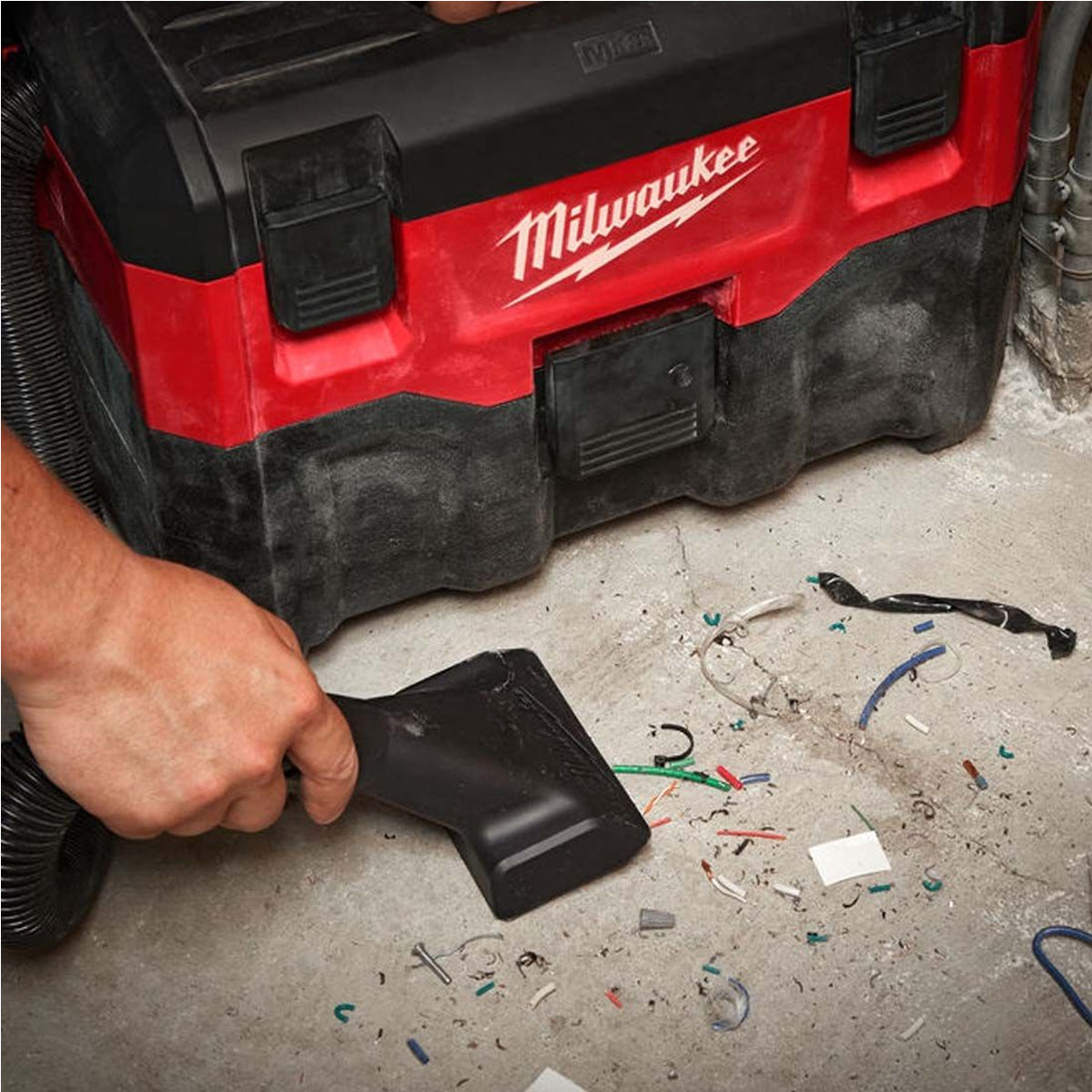 Milwaukee M18VC2-0 18V Wet Dry Vacuum 2nd Generation with 1 x 5.0Ah Battery & Charger - MonkeyTools