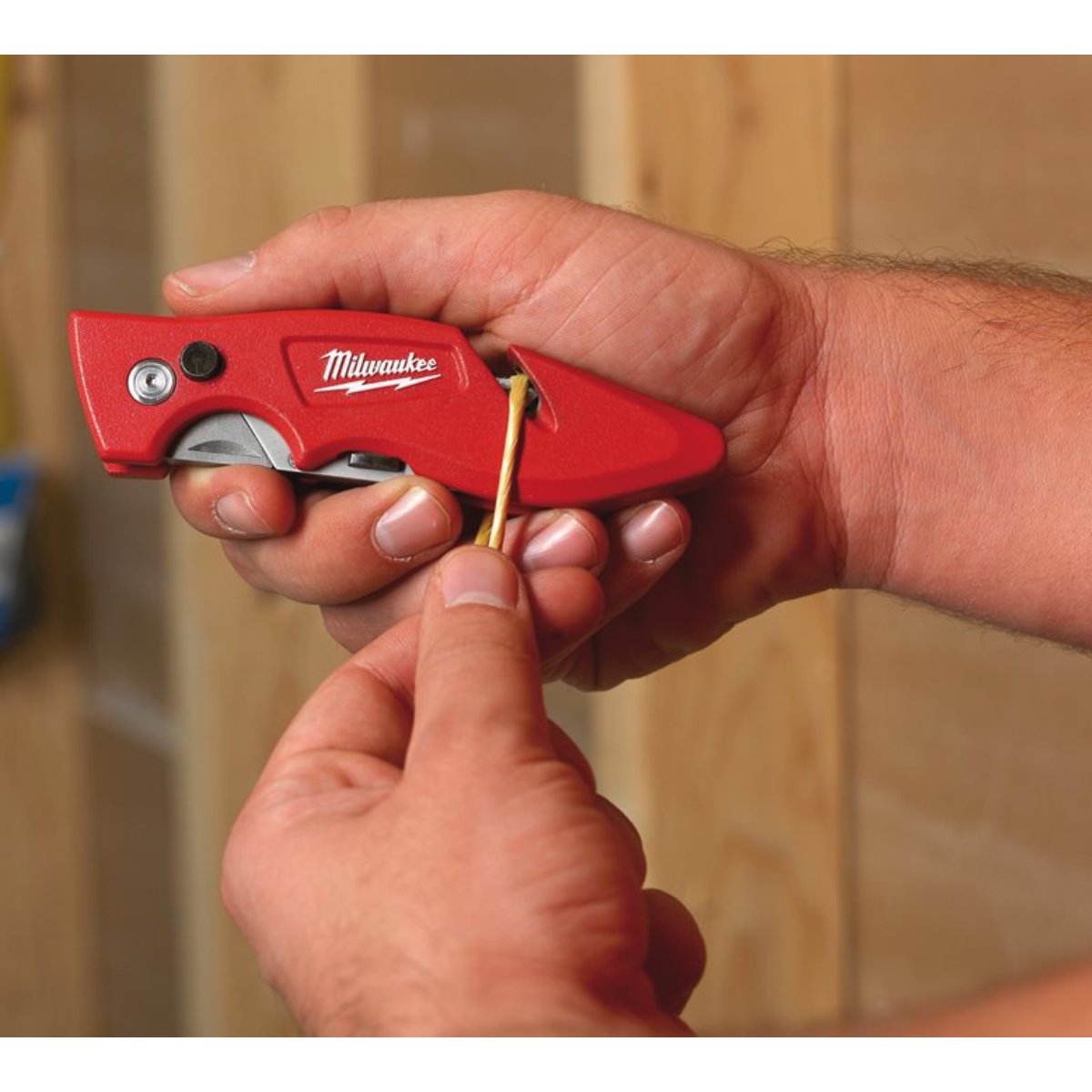 Milwaukee Fastback Flip Utility Knife 4932471357 - SPL - MonkeyTools