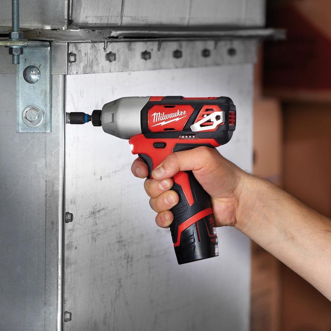 Milwaukee M12BID-0 12V Impact Driver with 1 x 2.0Ah Battery Charger & Bag - MonkeyTools