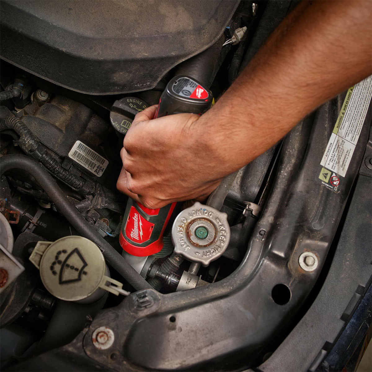 Milwaukee M12BRAID-0 12V 1/4" Hex Right Angle Impact Driver with 1 x 2.0Ah Battery & Charger - MonkeyTools