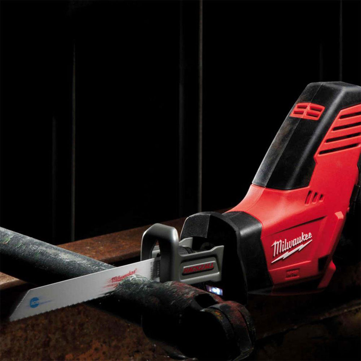 Milwaukee M12C12HZ-0 12V Hackzall Reciprocating Saw with 1 x 2.0Ah Battery & Charger - MonkeyTools