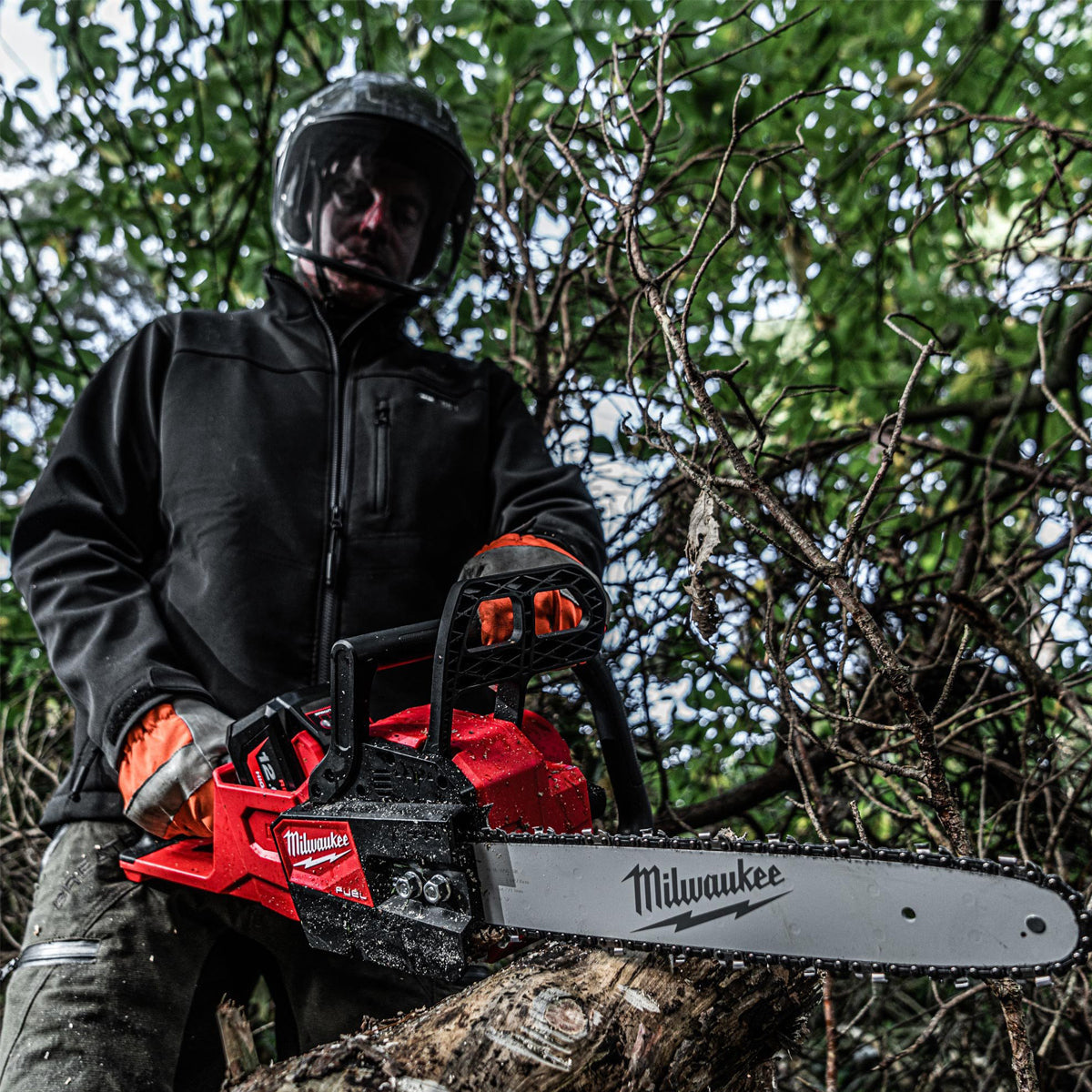 Milwaukee M18FCHS35-0 18V Fuel Brushless Chainsaw 35cm Bar with 1 x 5.0Ah Battery & Charger - MonkeyTools