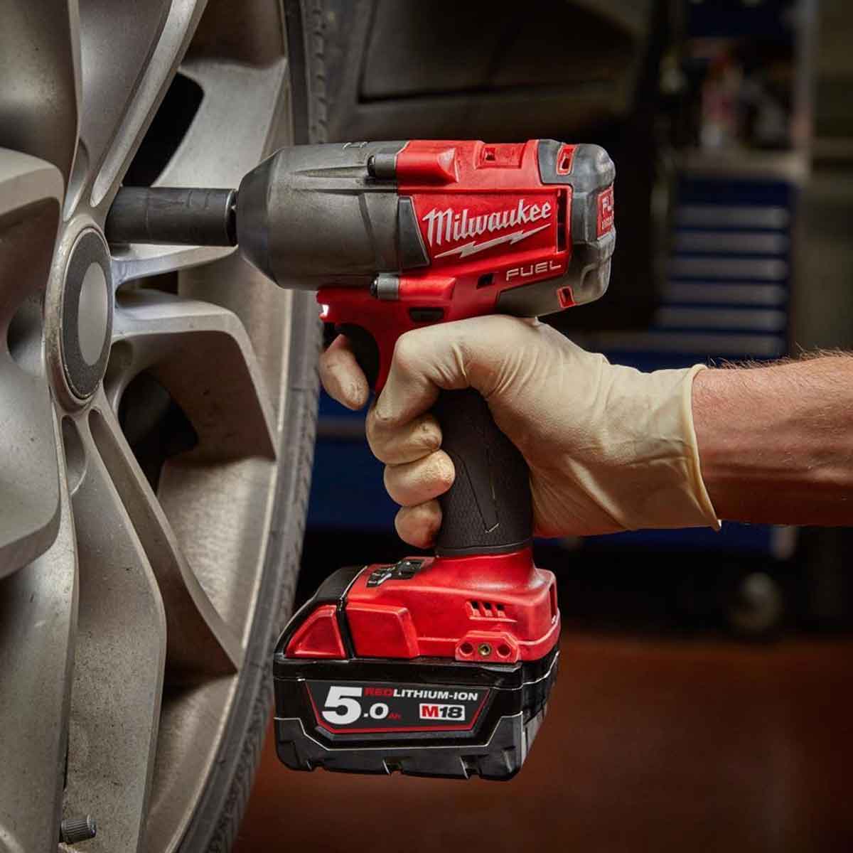 Milwaukee M18FMTIW2F12-0X 18V Fuel Brushless 1/2" Impact Wrench with Case - MonkeyTools