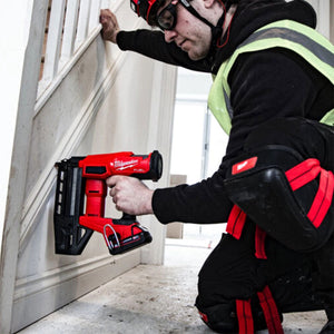 Milwaukee M18FN16GS-0X 18V Fuel Brushless 16G Straight Finish Nailer with 1 x 5.0Ah Battery Charger & Case - MonkeyTools