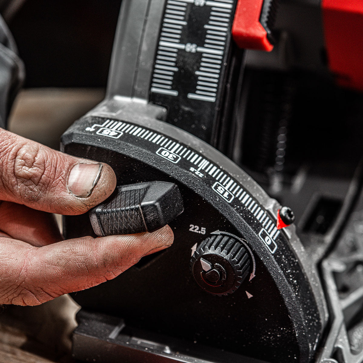 Milwaukee M18FPS55-0P 18V 165mm Fuel Brushless Plunge Saw with 2 x 5.0Ah Battery & Guide Rail Kit - MonkeyTools