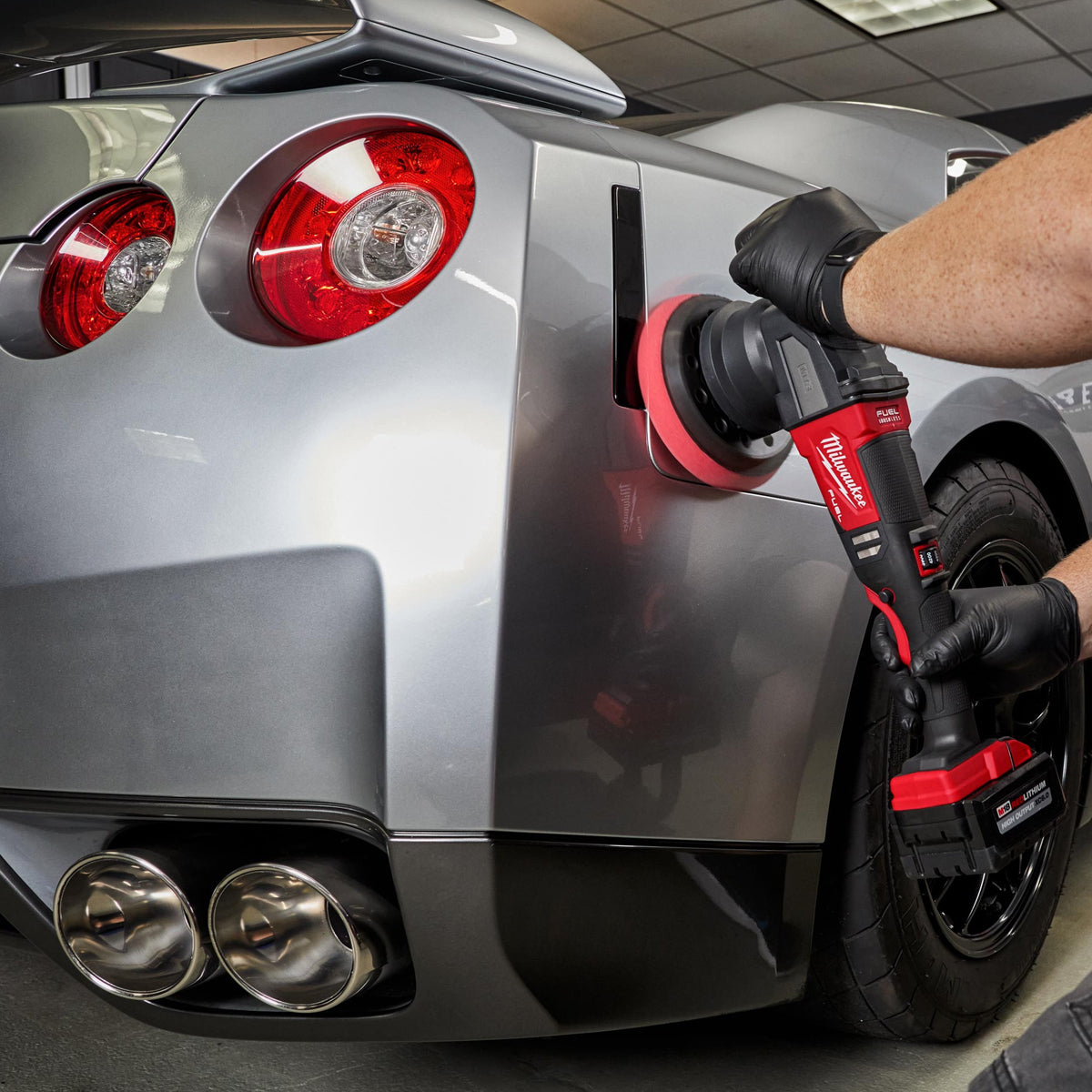 Milwaukee M18FROP15-0X 18V Brushless 125mm Random Orbital Polisher with 1 x 5.0Ah Battery & Charger - MonkeyTools