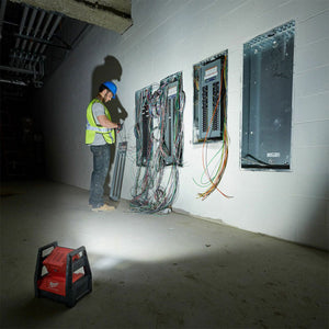 Milwaukee M18HOAL-0 18V High Output Area Light with 1 x 5.0Ah Battery & Charger - MonkeyTools