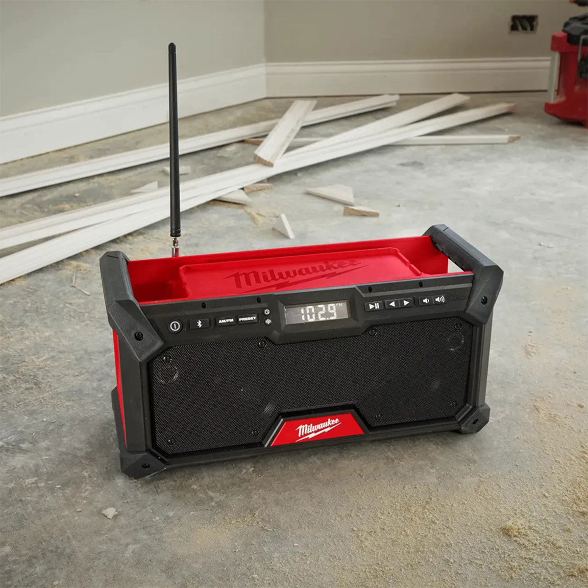 Milwaukee M18RADDAB+G2-0 18V Jobsite Radio DAB+ with 1 x 5.0Ah Battery & Charger - MonkeyTools