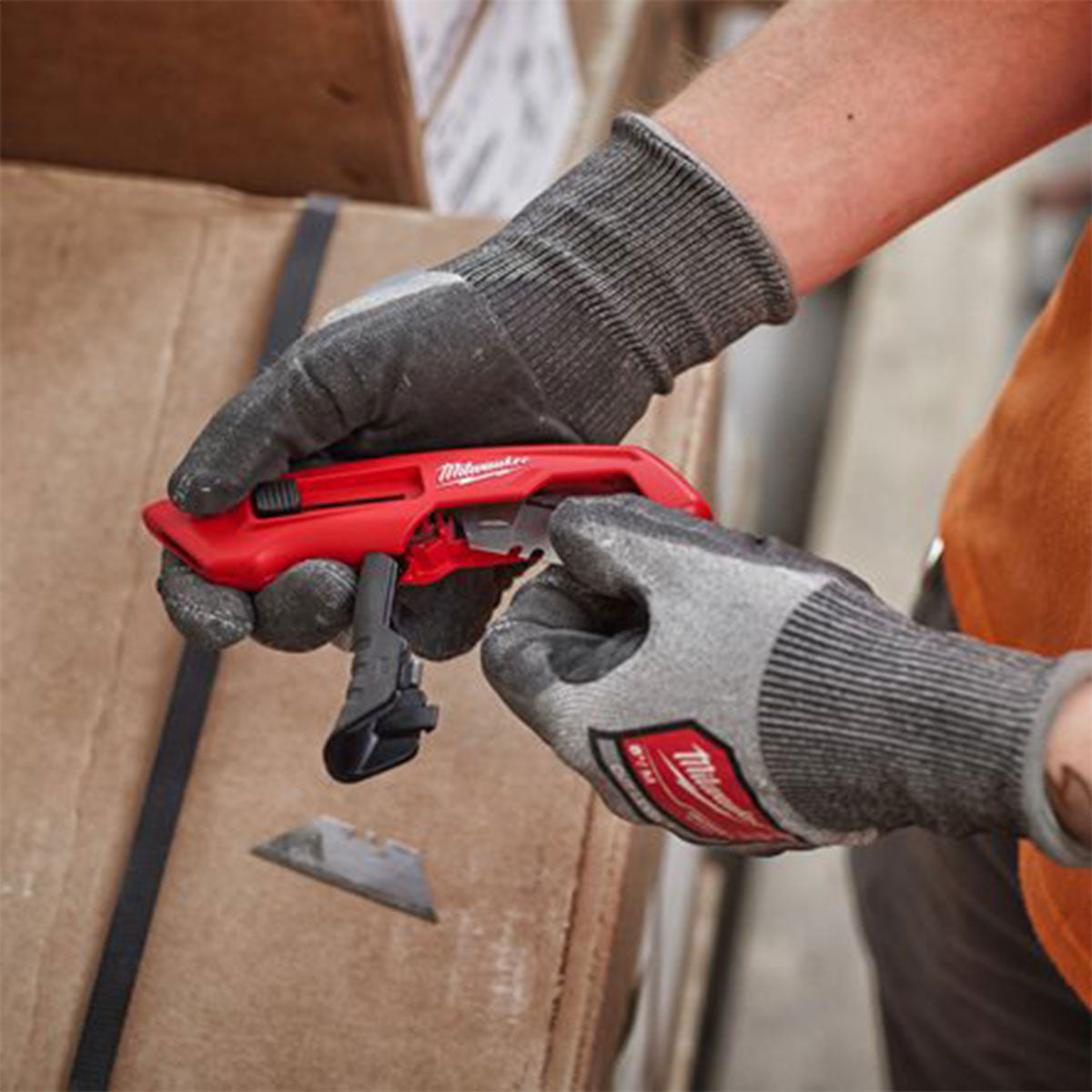 Milwaukee Sliding Utility Knife 4932492378 - MonkeyTools