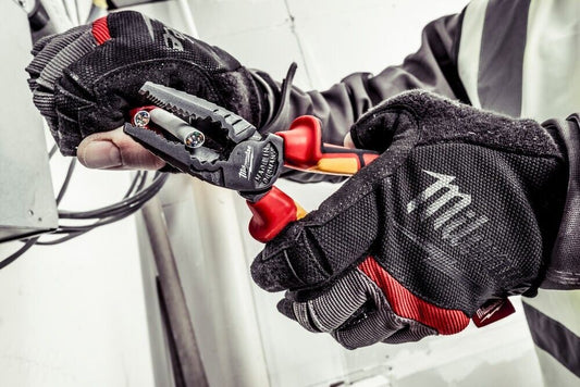 Milwaukee 4932464571 165mm VDE Combination Pliers 10mm Capacity - MonkeyTools