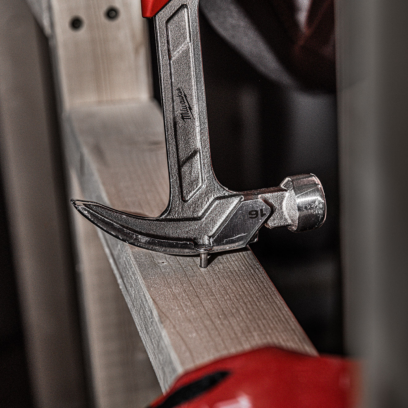 MILWAUKEE 4932478654 STEEL 20OZ / 570G RIP CLAW HAMMER - MonkeyTools