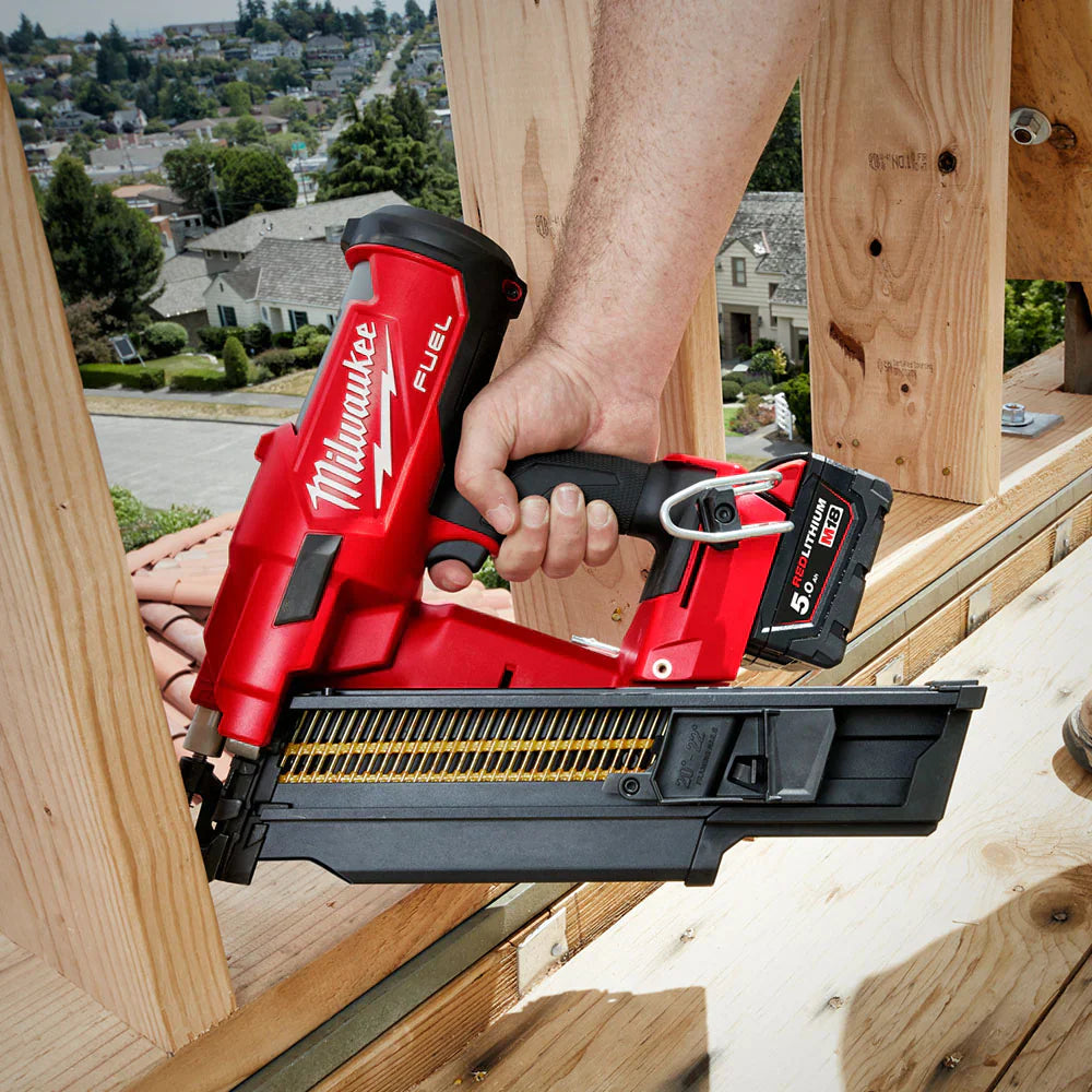 Milwaukee M18 FPP2BE-522B 18V FUEL Twin Nail Gun Nailer with 1 x 5.0Ah, 1 x 2.0Ah Battery Charger & Bag 4933492429 - MonkeyTools