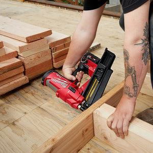 Milwaukee M18 FPP2BE-522B 18V FUEL Twin Nail Gun Nailer with 1 x 5.0Ah, 1 x 2.0Ah Battery Charger & Bag 4933492429 - MonkeyTools