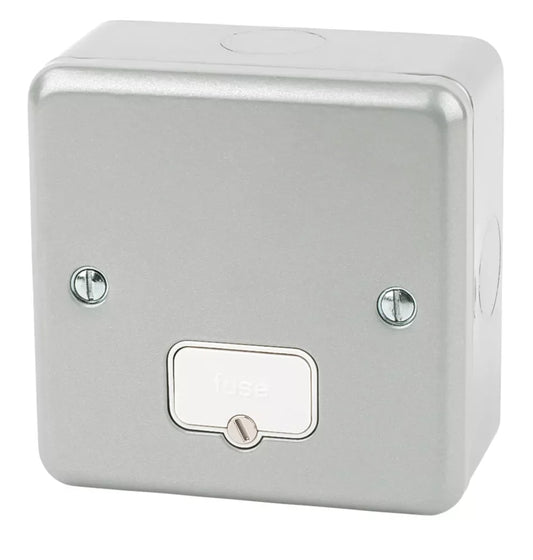 MK METALCLAD PLUS 13A UNSWITCHED METAL CLAD FUSED SPUR ALUMINIUM WITH WHITE INSERTS - MonkeyTools
