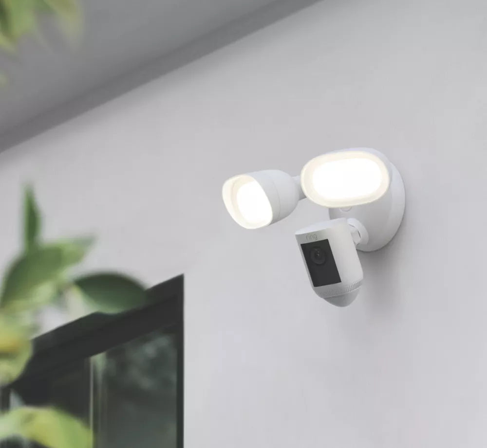 RING CAM PRO 8SF1E1-WEU0 WHITE WIRED 1080P OUTDOOR SMART CAMERA WITH FLOODLIGHT WITH PIR SENSOR - MonkeyTools