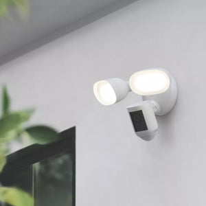 RING CAM PRO 8SF1E1-WEU0 WHITE WIRED 1080P OUTDOOR SMART CAMERA WITH FLOODLIGHT WITH PIR SENSOR - MonkeyTools