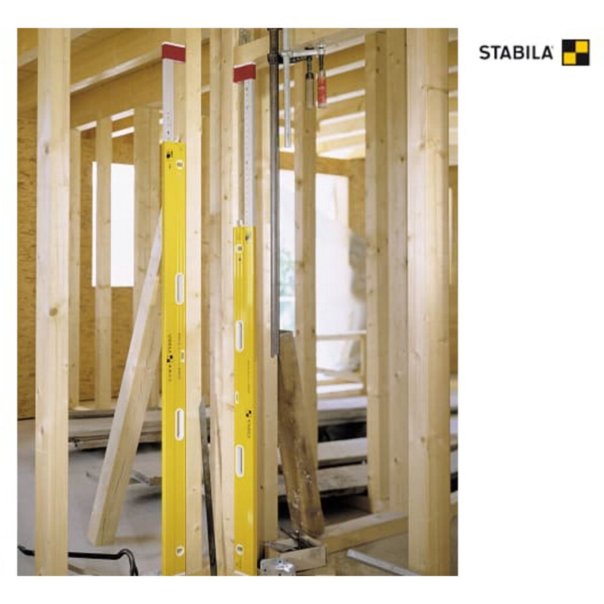 Stabila STB106T183 72-124"/183-315cm 3 Vial Extendable Spirit Level - 17708 - MonkeyTools
