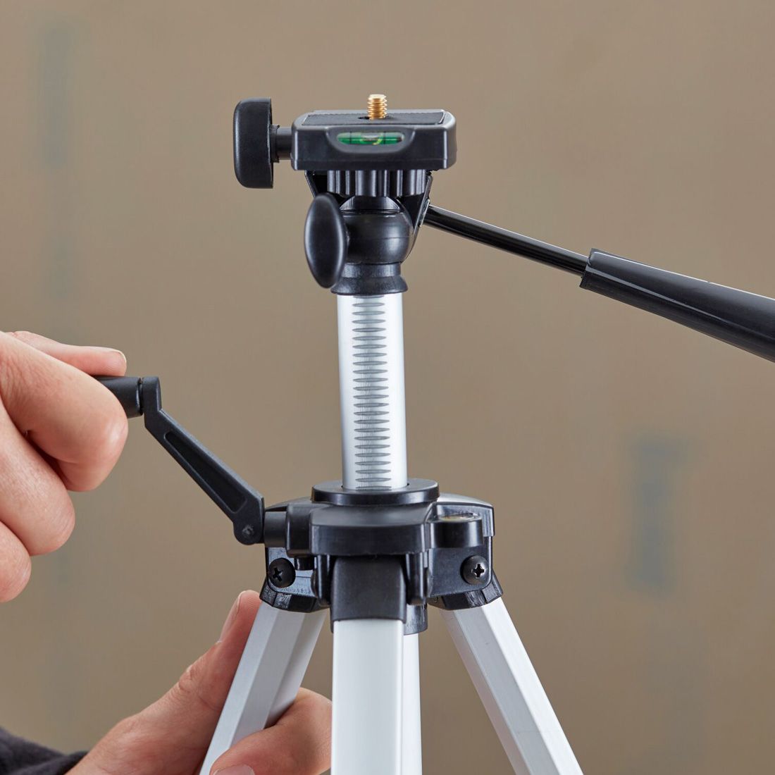 STANLEY 1-77-201 1/4" THREAD TILTING HEAD LASER / CAMERA TRIPOD - MonkeyTools